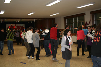 Las bolsas de cotillón también animaron a bailar.